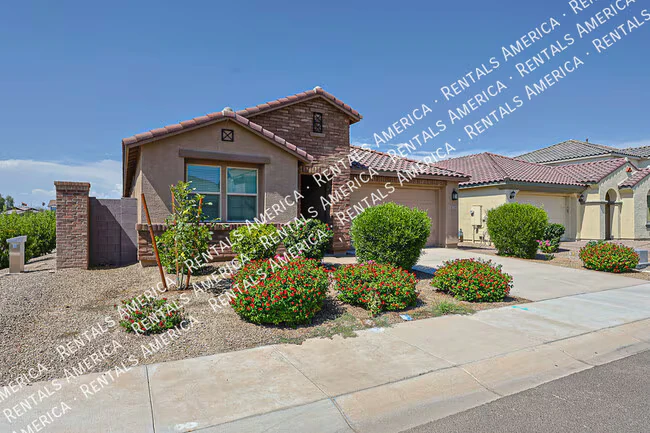 10218 W Piccadilly Rd photo 3