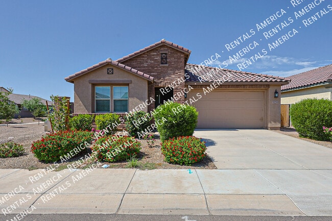 10218 W Piccadilly Rd photo 2