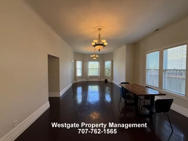 728 Petaluma Blvd S Petaluma, CA 94952 photo 5