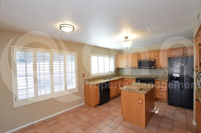 15646 S 43rd Way Phoenix, AZ 85048 photo 4