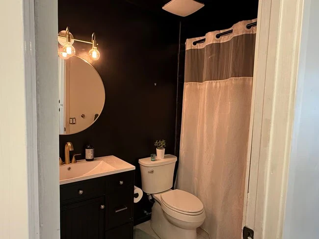 6985 Ramfos Ln San Diego, CA 92139 photo 2