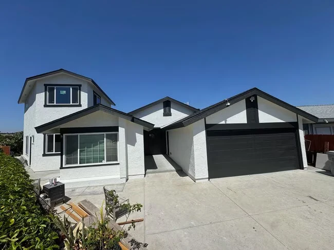 6985 Ramfos Ln San Diego, CA 92139