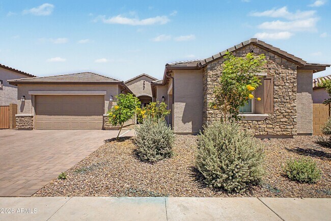 7646 W Desert Spoon Dr Peoria, AZ 85383 photo 2
