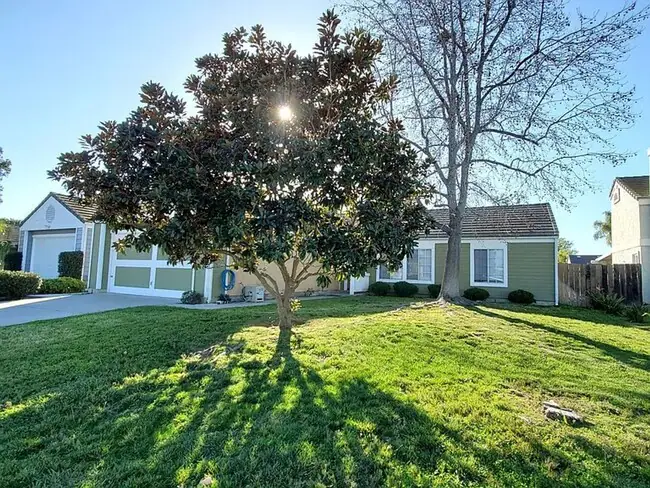757 Sunningdale Dr Oceanside, CA 92057