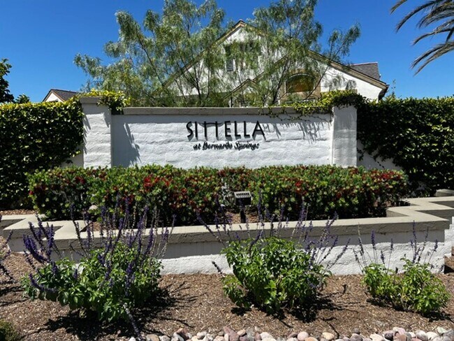 16822 Blue Crane Way San Diego, CA 92127