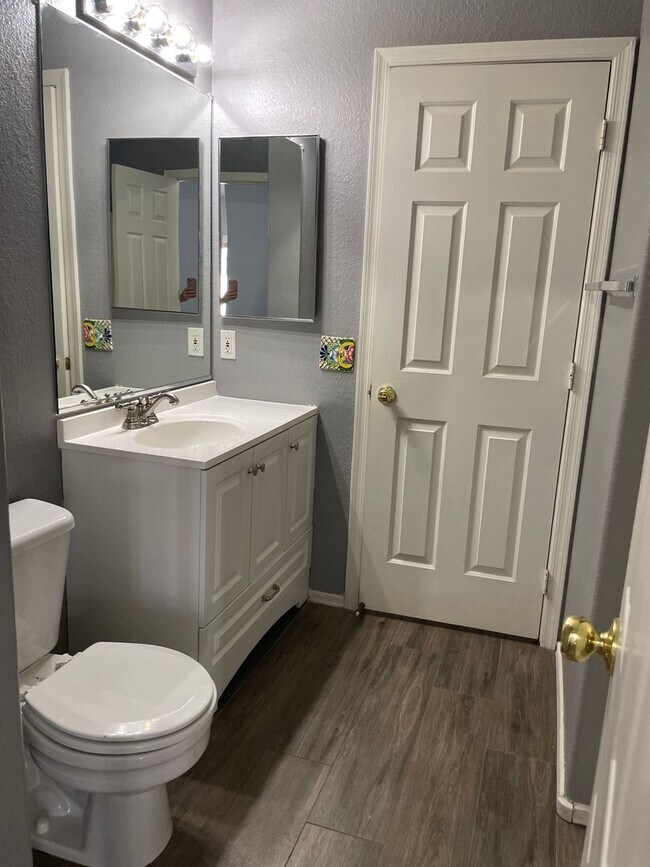 8431 E Neville Ave Mesa, AZ 85209 photo 3