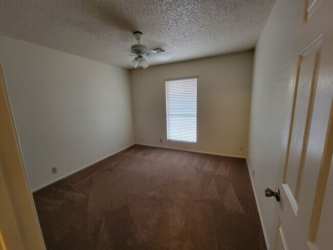10016 N 64th Ave Glendale, AZ 85302 photo 5