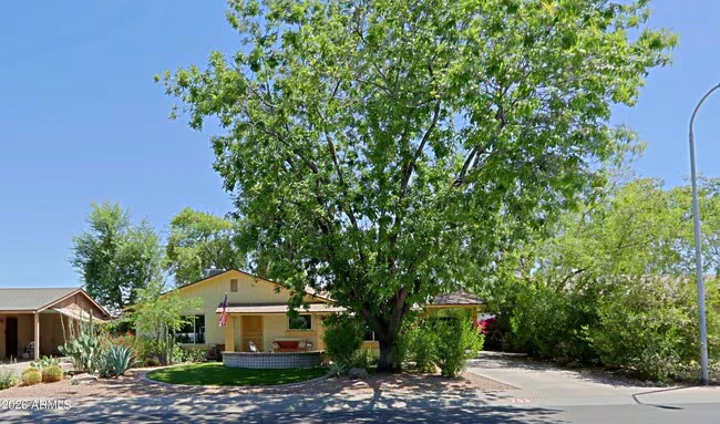 703 E Auburn Dr Tempe, AZ 85283 photo 4