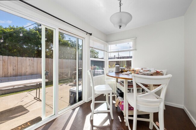 6451 Richard St San Diego, CA 92115 photo 4