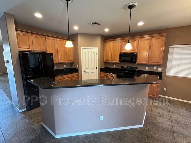 10702 N 161st Ave Surprise, AZ 85379 photo 2