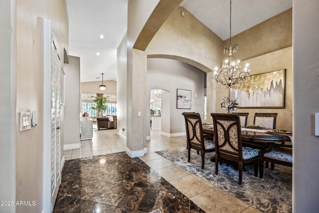 1817 E Willow Tree Ct Gilbert, AZ 85234 photo 4