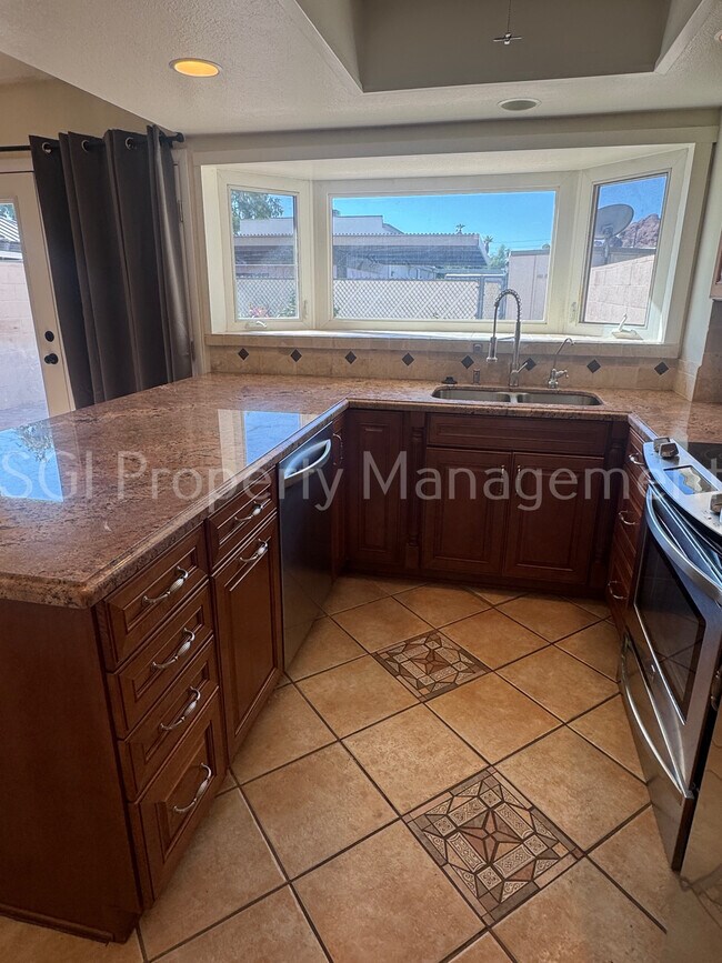 5969 E Thomas Rd Scottsdale, AZ 85251 photo 5