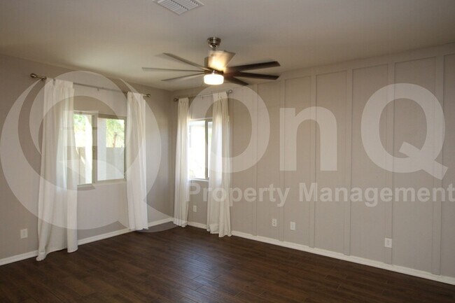 8820 S 41st Dr Phoenix, AZ 85339 photo 4
