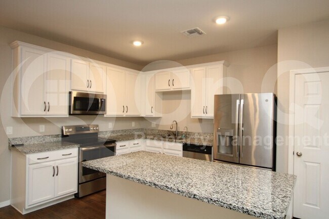 8820 S 41st Dr Phoenix, AZ 85339 photo 2