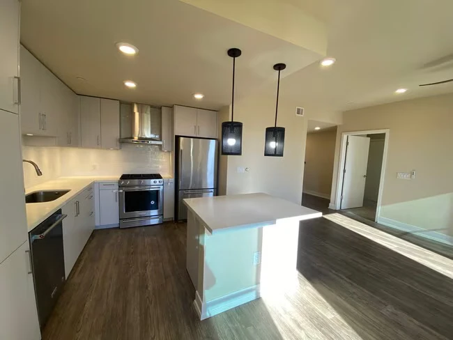 1048 Monroe St Santa Clara, CA 95050 photo 2