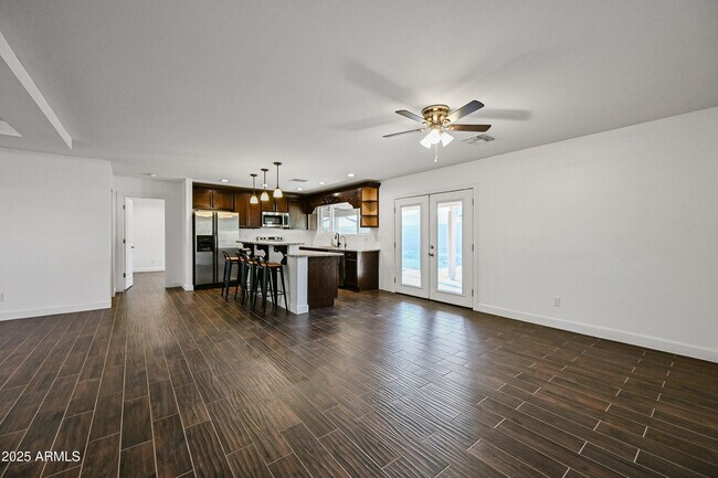 2914 E Michelle Dr Phoenix, AZ 85032 photo 5