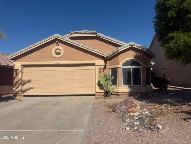 20023 N 22nd Pl Phoenix, AZ 85024 photo 4