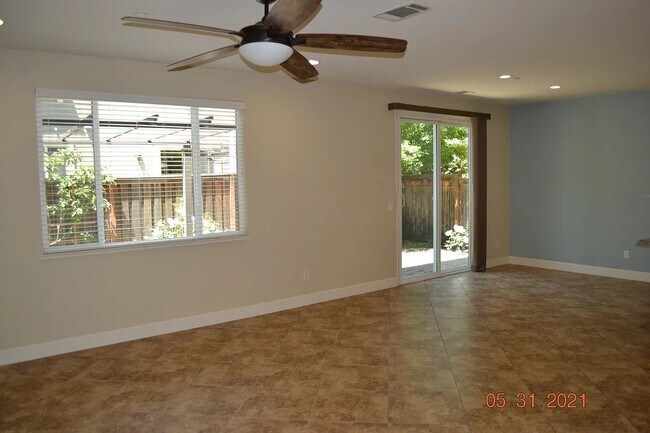 40 Sturla Way photo 5