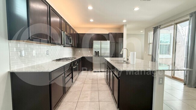 3713 E Robert St Gilbert, AZ 85295 photo 5