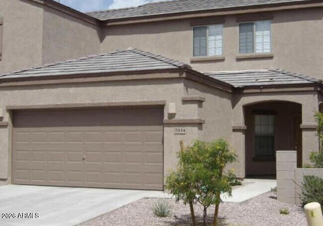 7034 W Mercer Ln