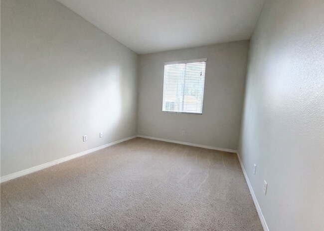38408 Tranquila Ave Murrieta, CA 92563 photo 2