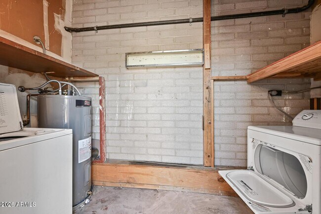 3959 W Palomino Rd Phoenix, AZ 85019 photo 4