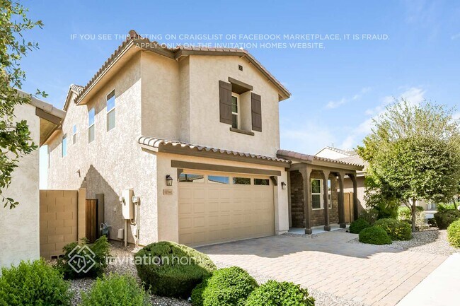 12141 W Desert Moon Way Peoria, AZ 85383 photo 2