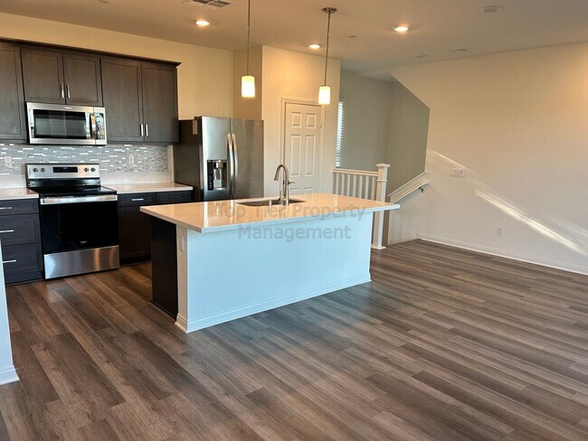 375 Fitzpatrick Rd San Marcos, CA 92069 photo 2