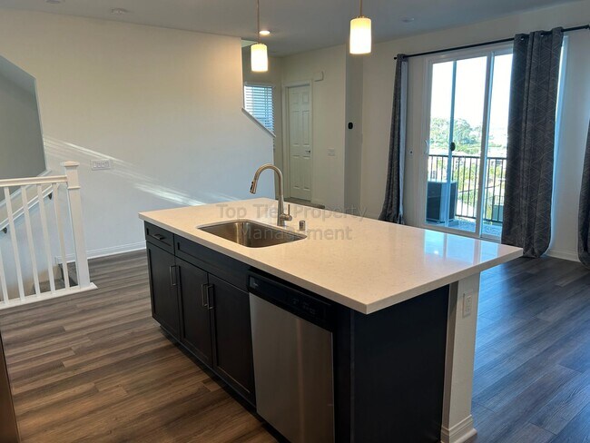 375 Fitzpatrick Rd San Marcos, CA 92069 photo 3