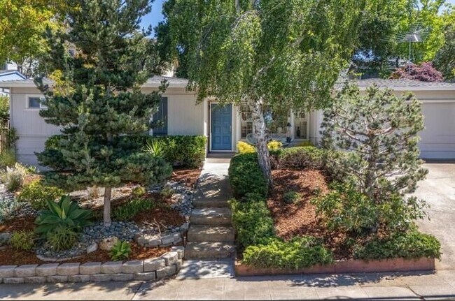 321 La Casa Ave San Mateo, CA 94403 photo 3