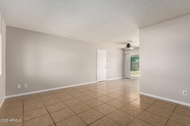 17629 North 8th Avenue, Phoenix, AZ 85023 photo 5