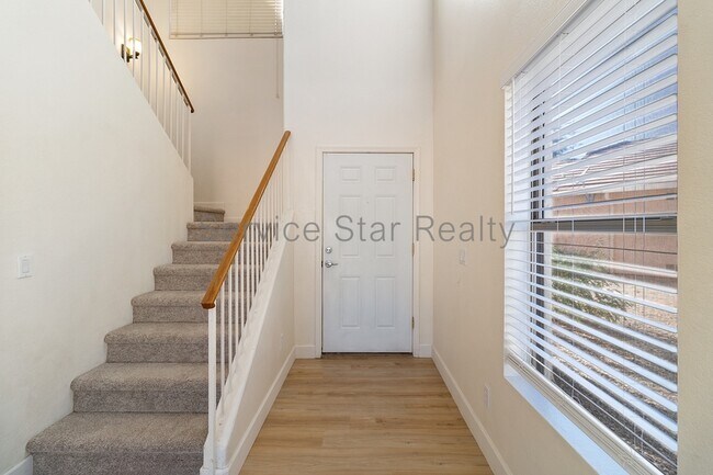 21823 N 48th St Phoenix, AZ 85054 photo 3