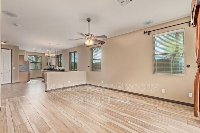 2624 W Beautiful Ln Phoenix, AZ 85041 photo 5