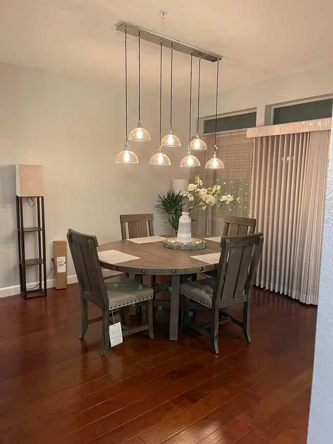 522 Porpoise Bay Ter photo 5