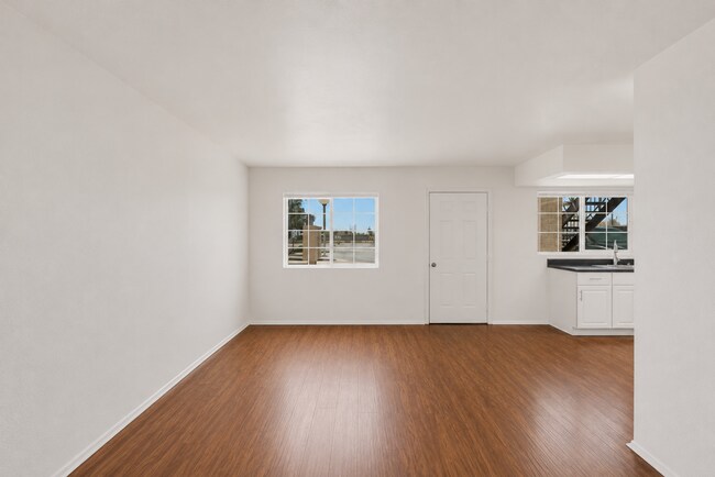 45 N Phyllis Mesa, AZ 85201 photo 3