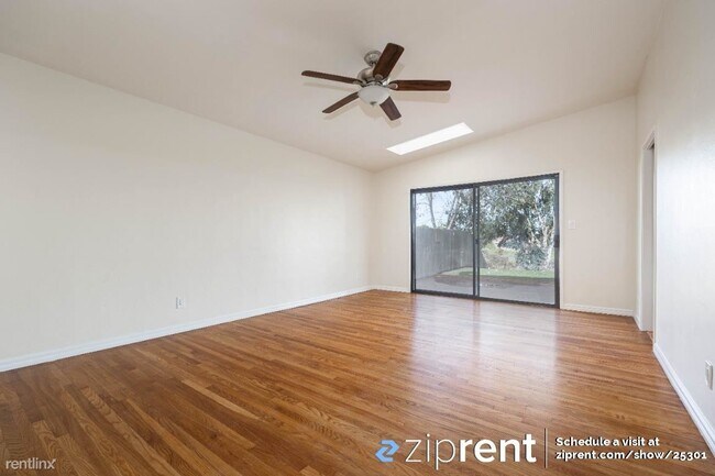 8572 Fireside Ave San Diego, CA 92123 photo 3