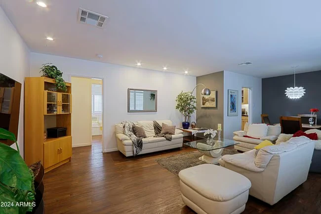 4645 E Windsor Ave Phoenix, AZ 85008 photo 4