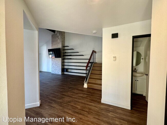 7844 Mission Bonita Dr San Diego, CA 92120 photo 2