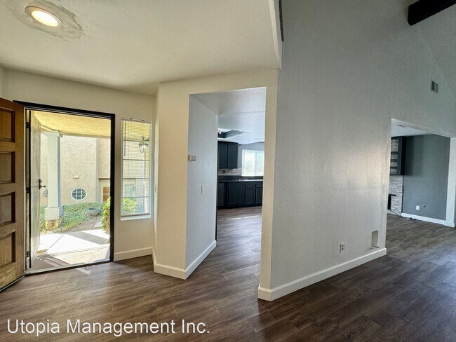 7844 Mission Bonita Dr San Diego, CA 92120 photo 3