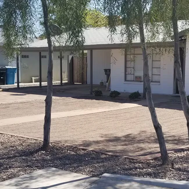 171 W Highland Ave Phoenix, AZ 85013 photo 4