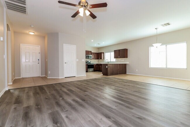 25826 W Pleasant Ln Buckeye, AZ 85326 photo 5
