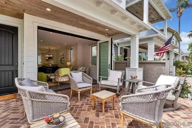 914 B Ave Coronado, CA 92118 photo 3