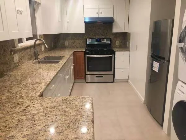 1BR/1BA Single Family House on Felt St · Santa Cruz photo 2