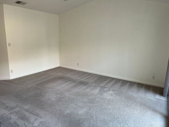 3010 Flint Street, Union City, CA 94587 photo 4