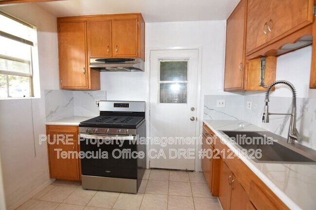 6742 Zane Ct San Diego, CA 92111 photo 3