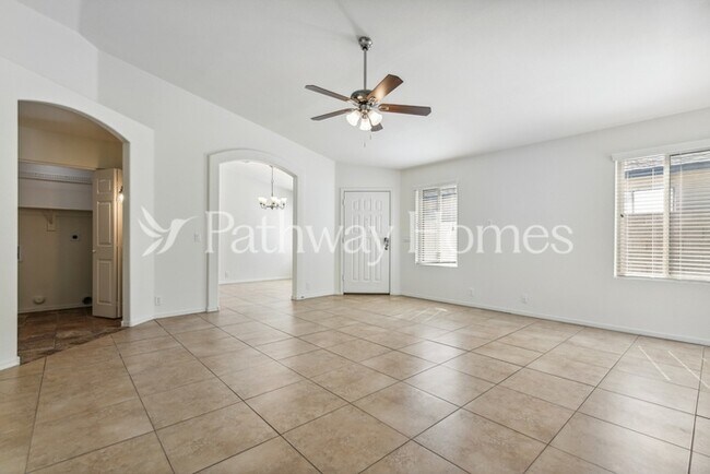 15212 N 85th Dr Peoria, AZ 85381 photo 5