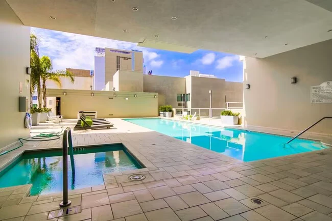 575 Sixth Ave San Diego, CA 92101 photo 5