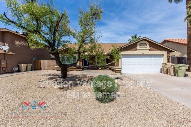 8886 W Maryland Ave Glendale, AZ 85305 photo 2
