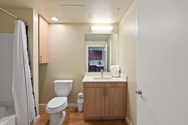 77 N Almaden Ave San Jose, CA 95110 photo 5