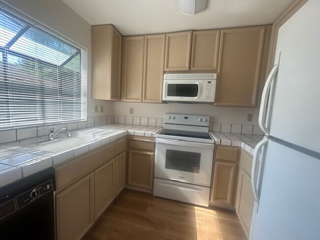 36931 Newark Boulevard, Newark, CA 94560 photo 2